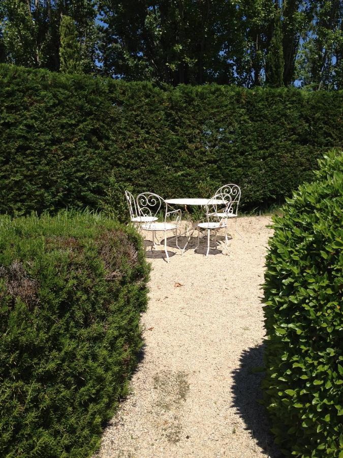 B&B Chambre De Julie Le Jardin Везон ла Ромен Екстериор снимка